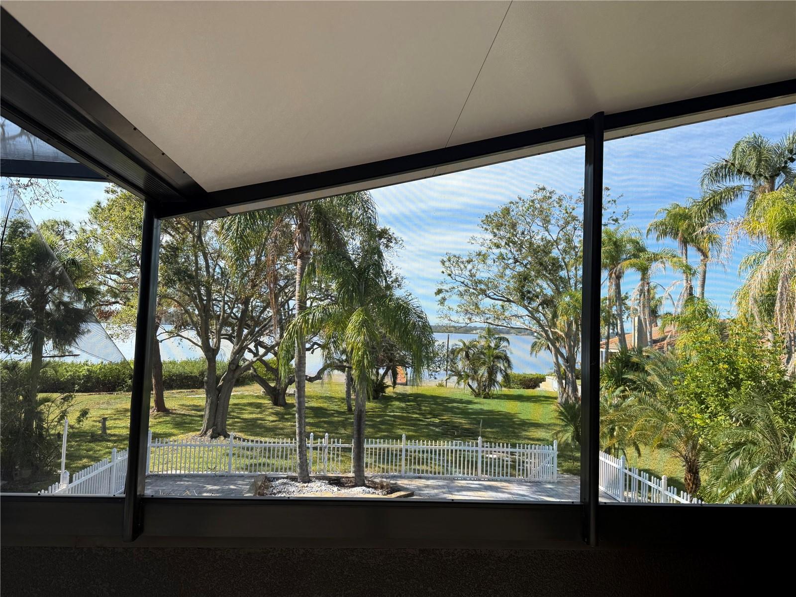 710 SHORE DR E, OLDSMAR, FL, 34677