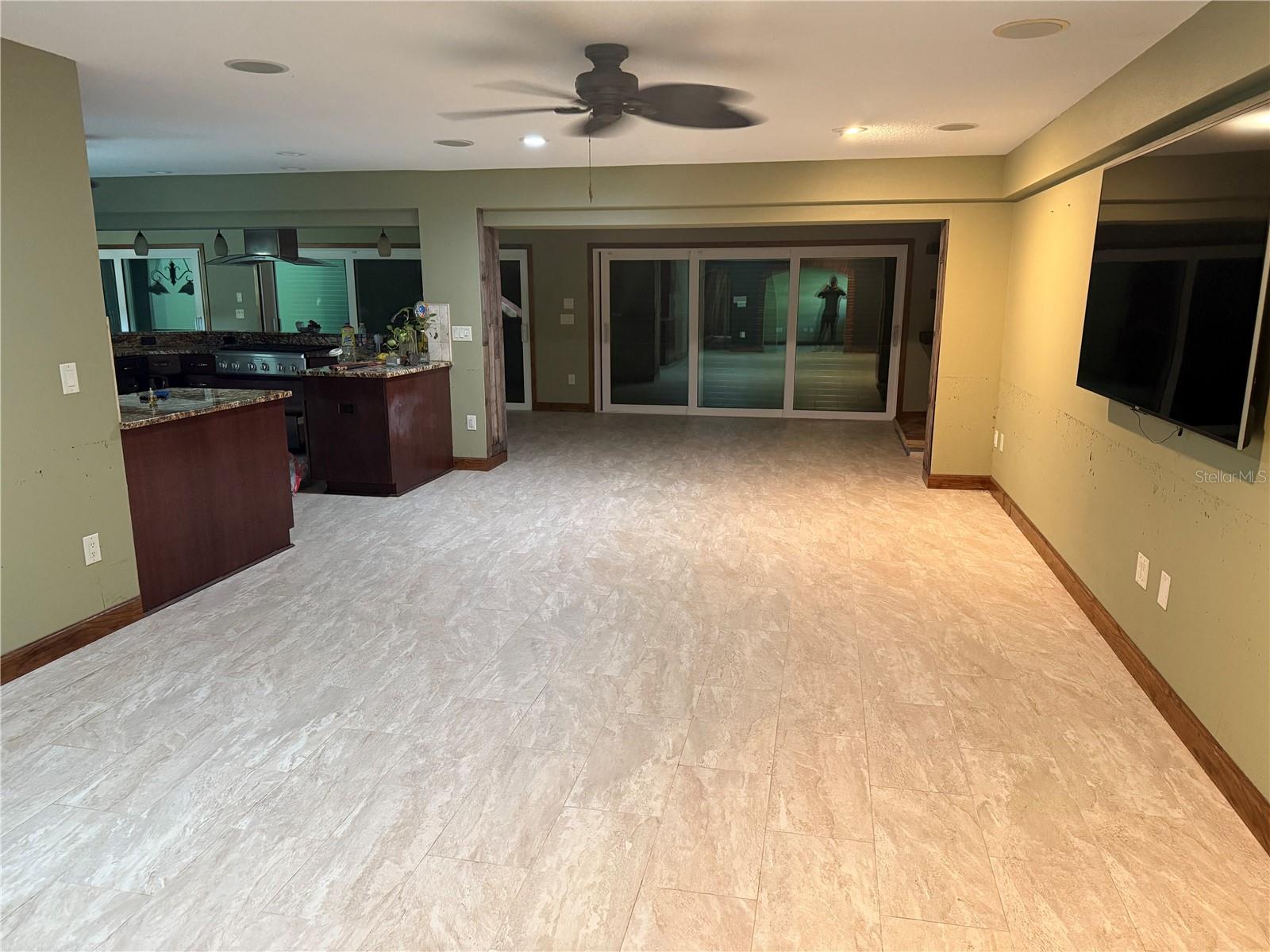 710 SHORE DR E, OLDSMAR, FL, 34677
