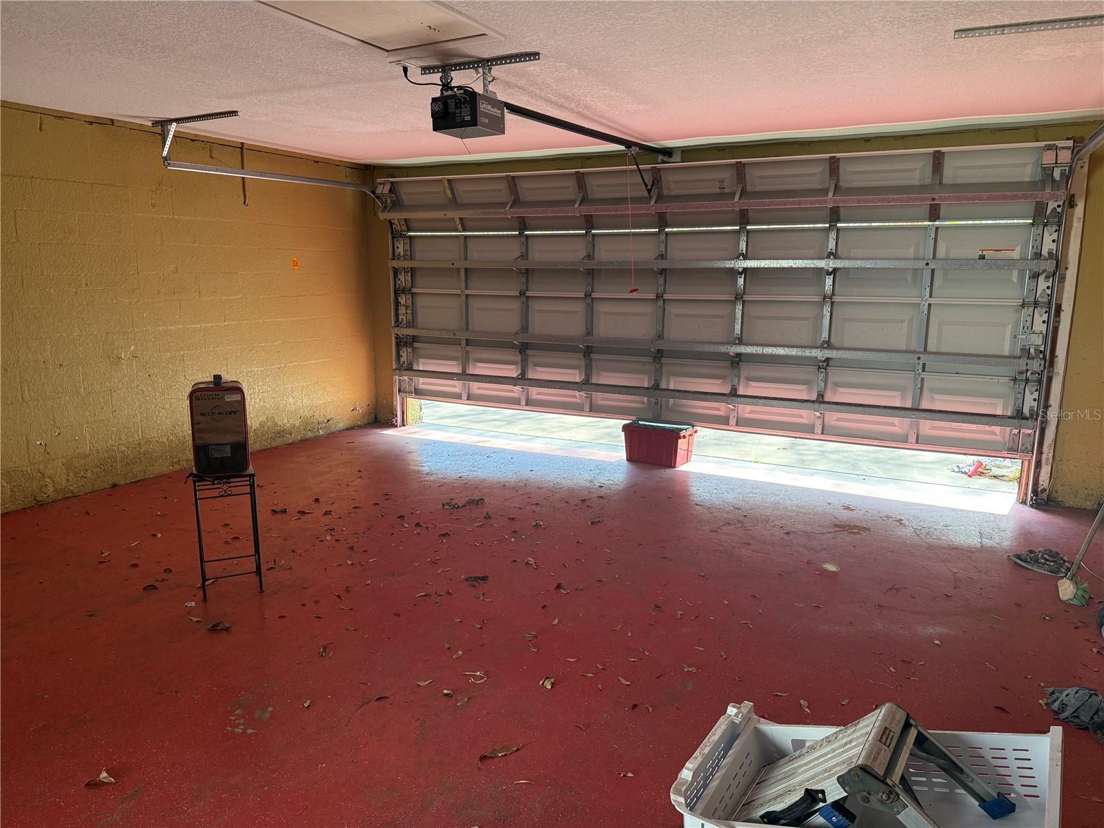 710 SHORE DR E, OLDSMAR, FL, 34677