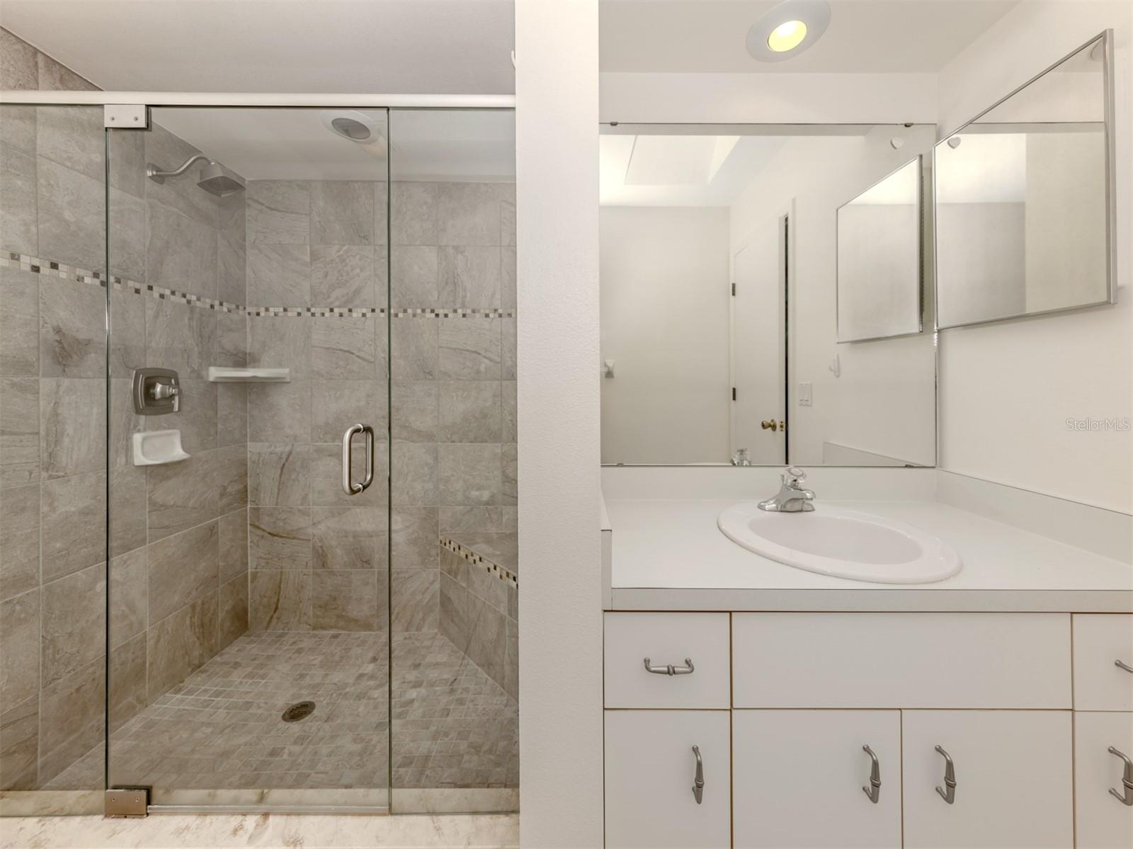 4301 OAK TERRACE CIR, PORT CHARLOTTE, FL, 33953