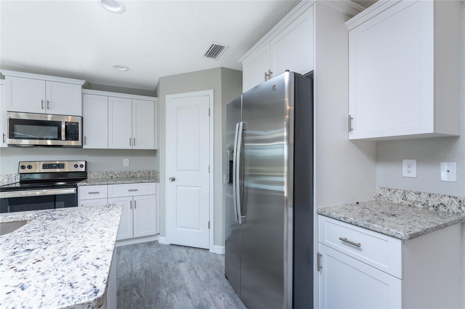 5471 BRUSSELS TER, PORT CHARLOTTE, FL, 33981