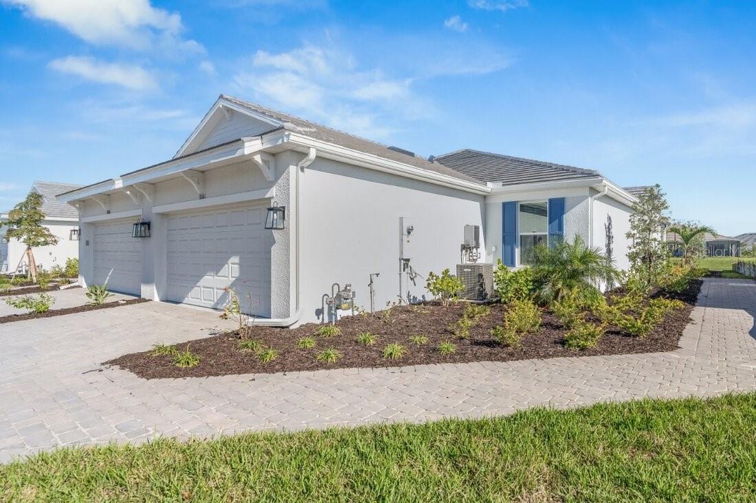 8061 MOONBEAM AVE, SARASOTA, FL, 34241
