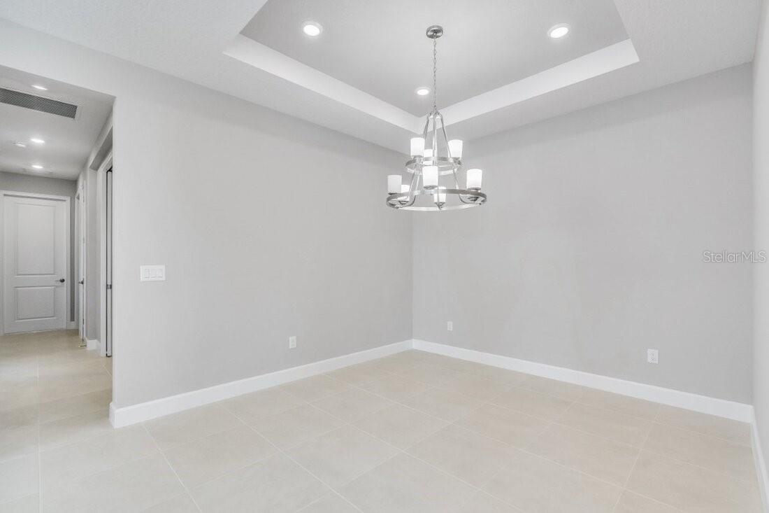 8061 MOONBEAM AVE, SARASOTA, FL, 34241