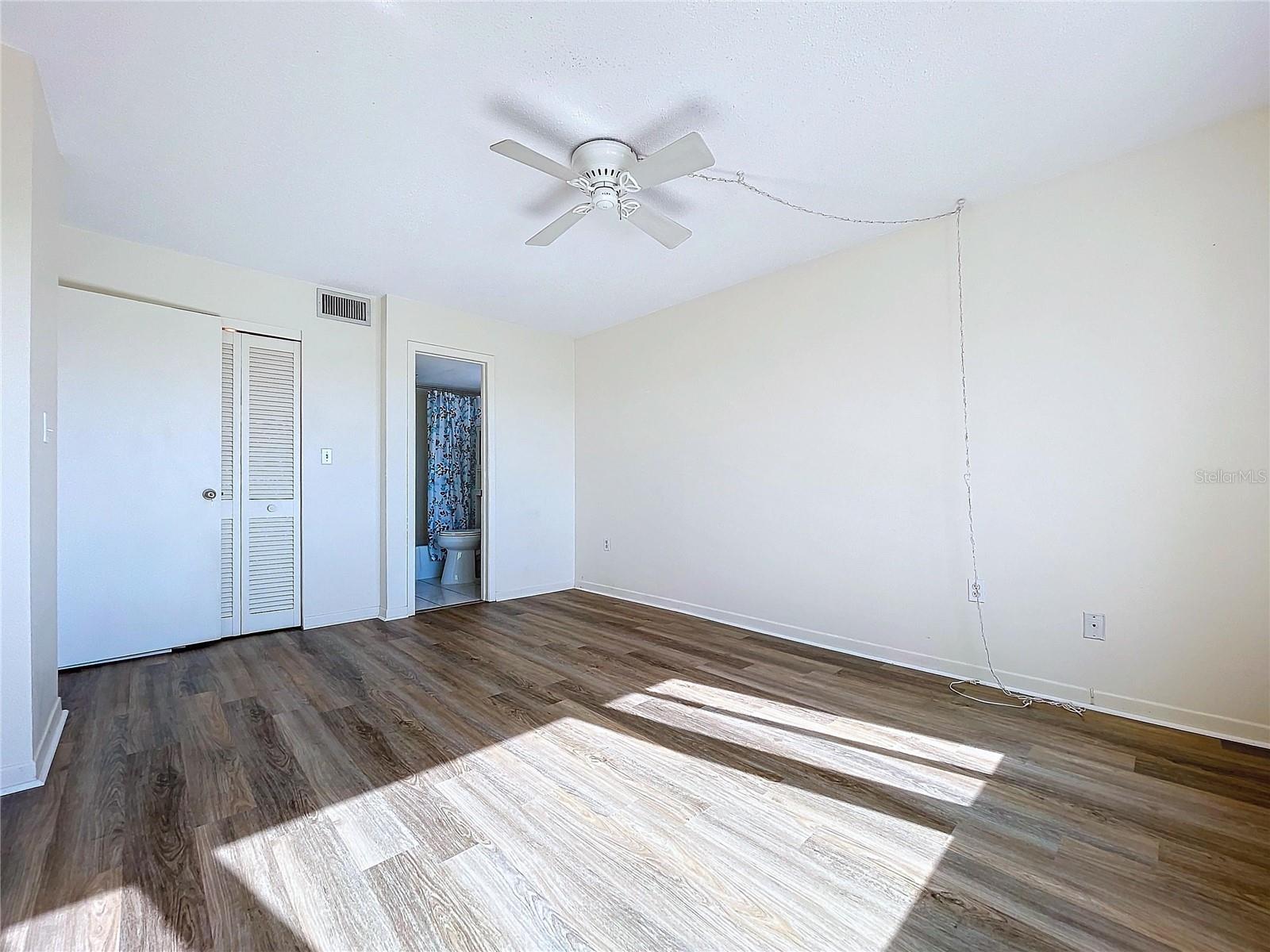 8950 PARK BLVD #605, SEMINOLE, FL, 33777