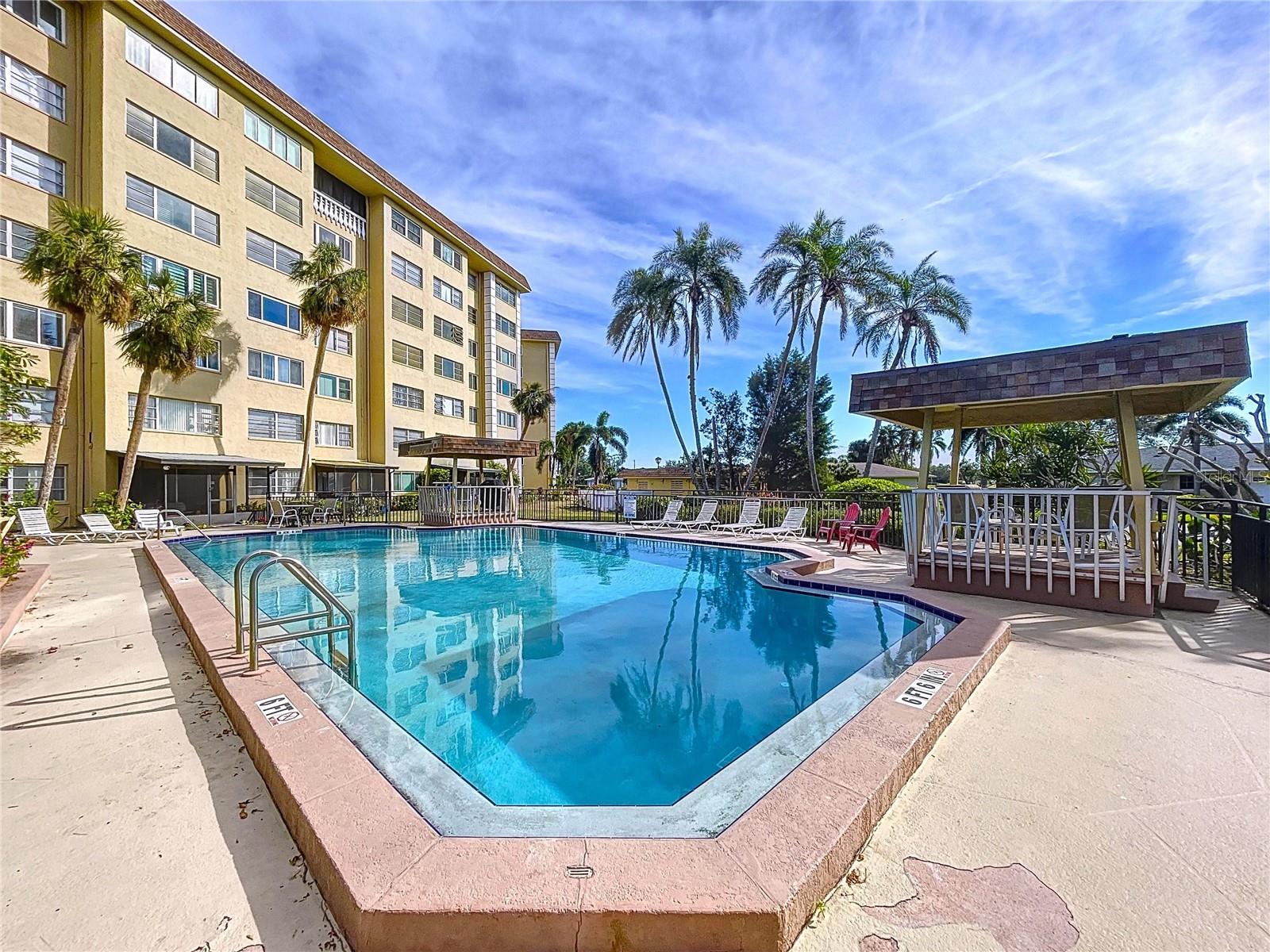 8950 PARK BLVD #605, SEMINOLE, FL, 33777