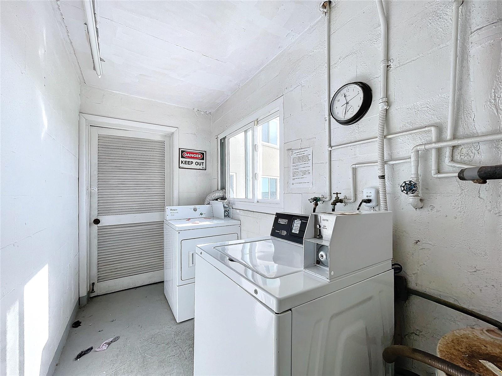 8950 PARK BLVD #605, SEMINOLE, FL, 33777