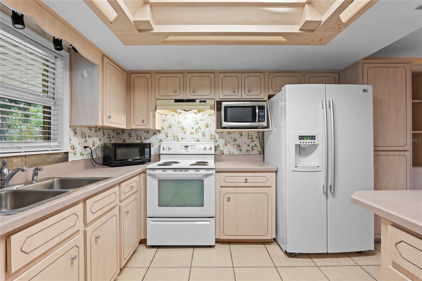 1704 TRAVELERS PALM DR, EDGEWATER, FL, 32132