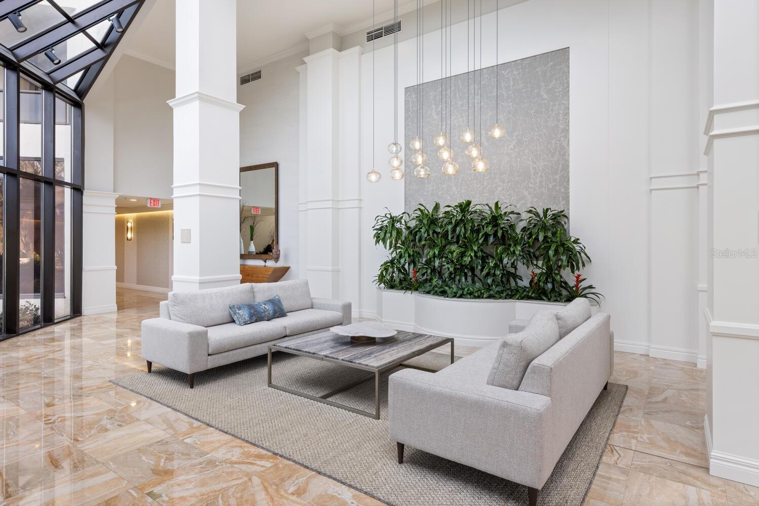 545 SANCTUARY DR #B406, LONGBOAT KEY, FL, 34228