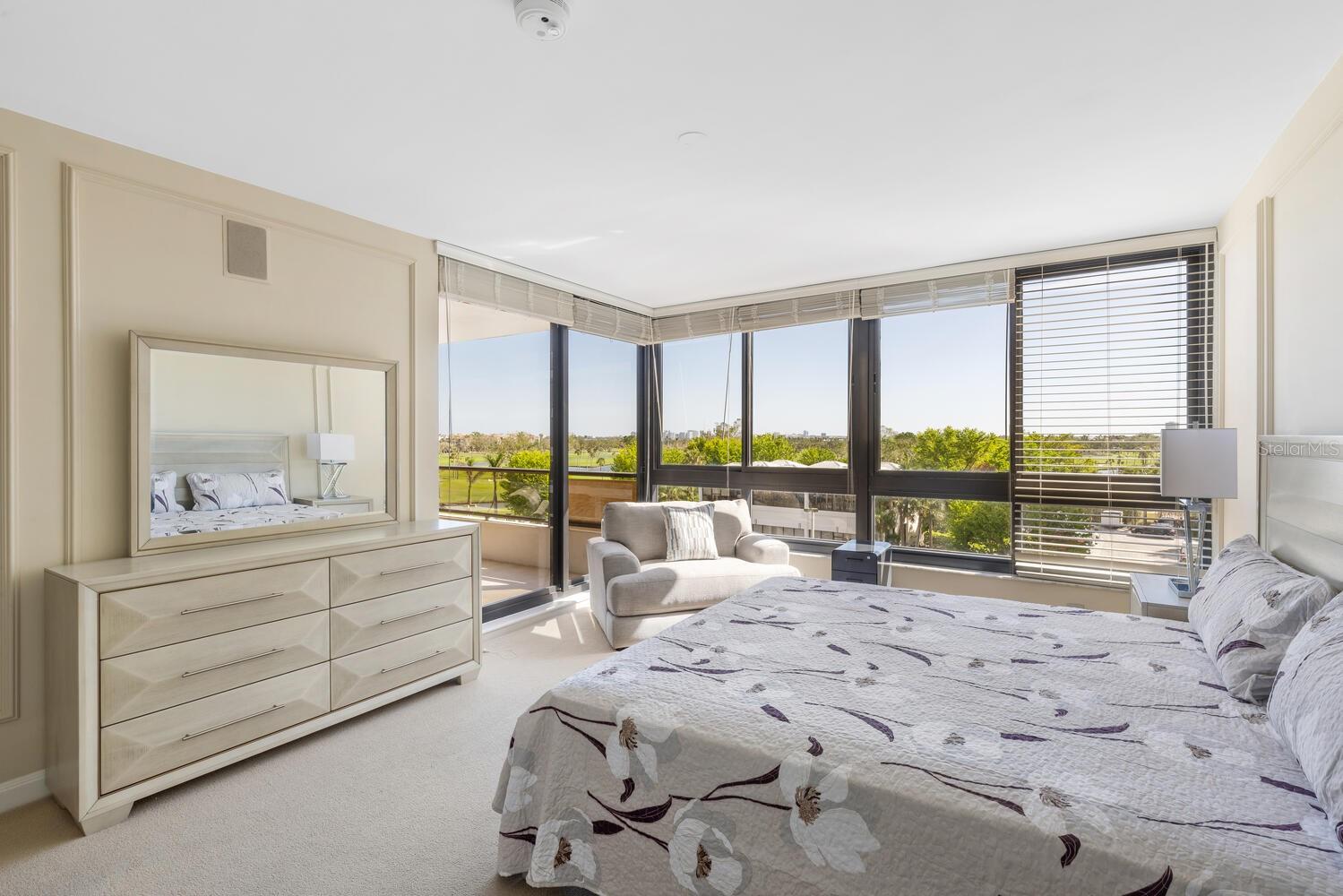 545 SANCTUARY DR #B406, LONGBOAT KEY, FL, 34228