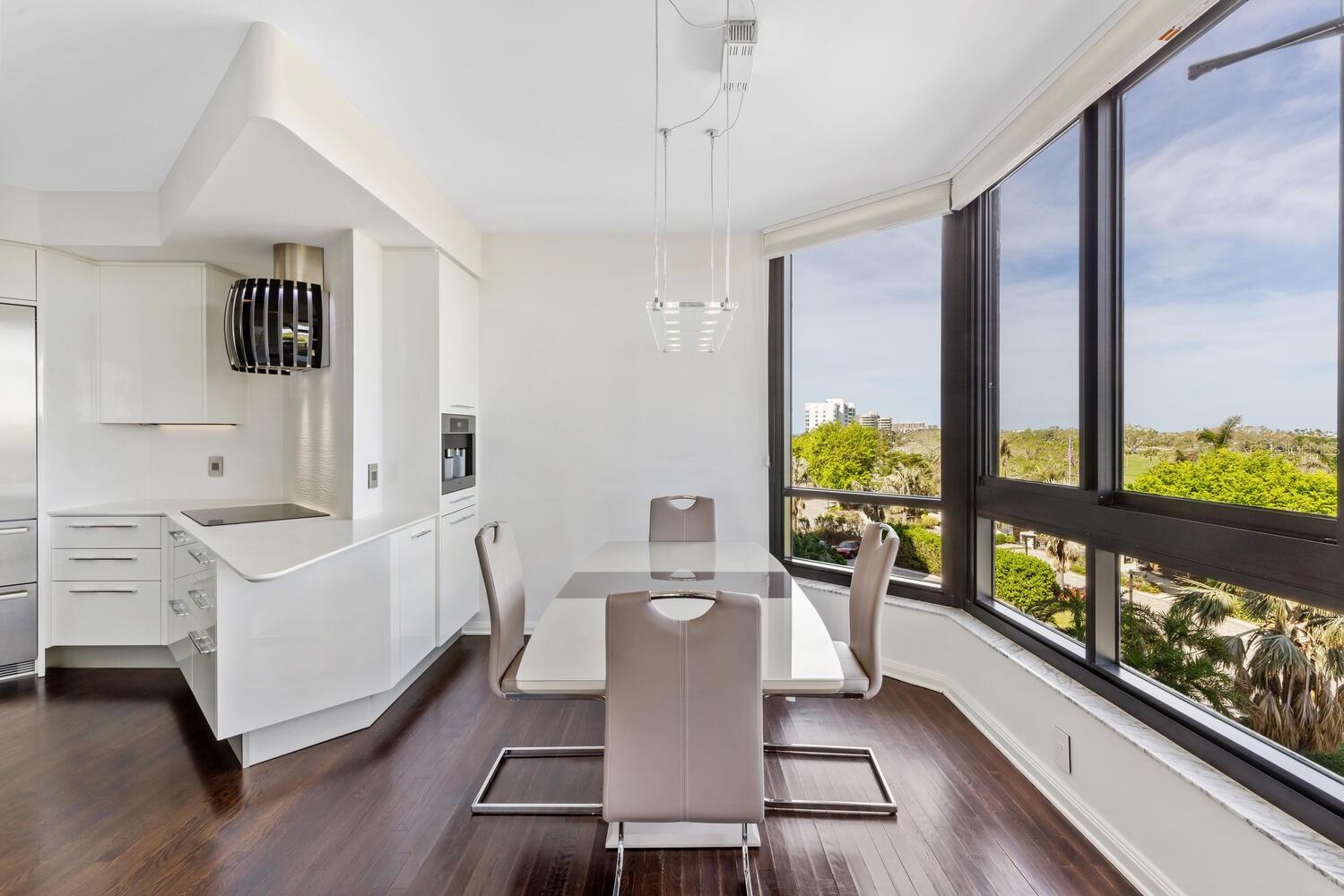 545 SANCTUARY DR #B406, LONGBOAT KEY, FL, 34228