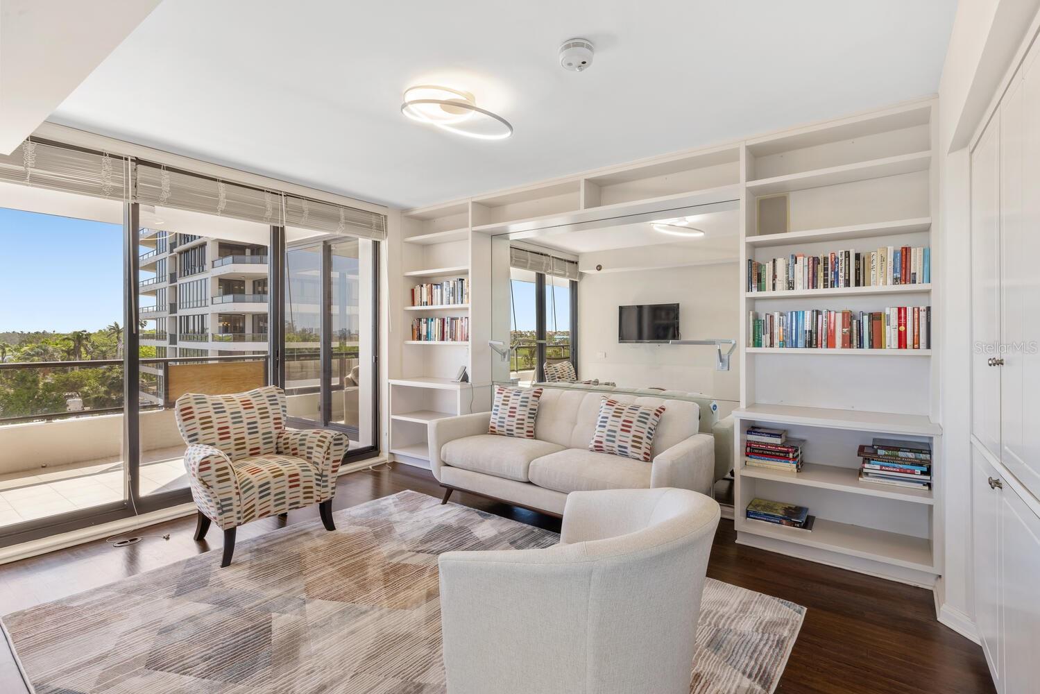 545 SANCTUARY DR #B406, LONGBOAT KEY, FL, 34228