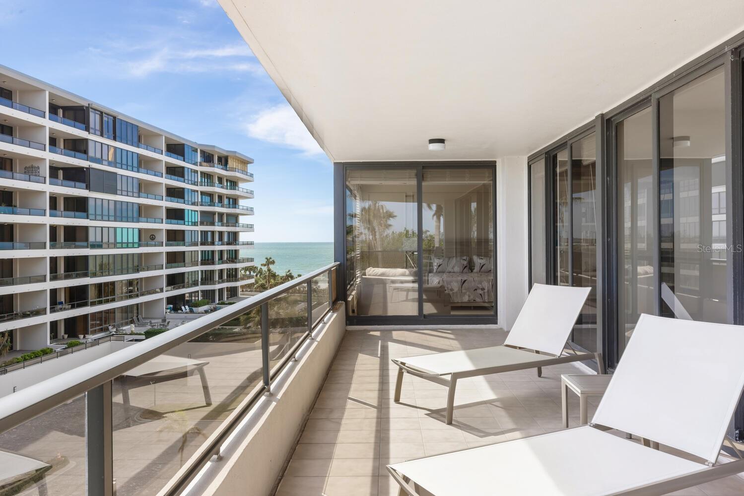 545 SANCTUARY DR #B406, LONGBOAT KEY, FL, 34228