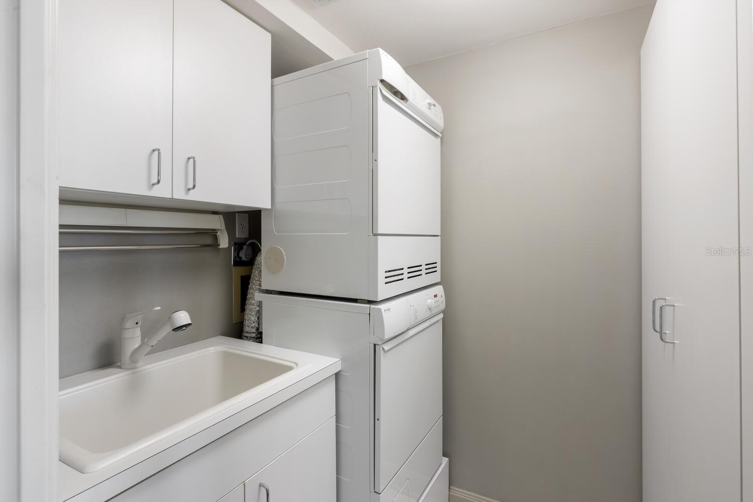 545 SANCTUARY DR #B406, LONGBOAT KEY, FL, 34228