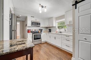 110 OLEANDER AVE, AUBURNDALE, FL, 33823