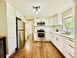 110 OLEANDER AVE, AUBURNDALE, FL, 33823