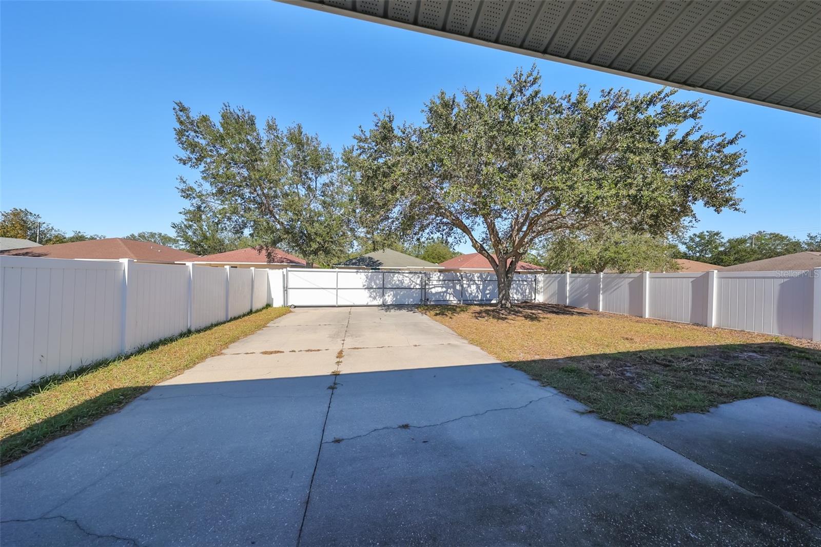 1212 BAYOU PASS DR, RUSKIN, FL, 33570