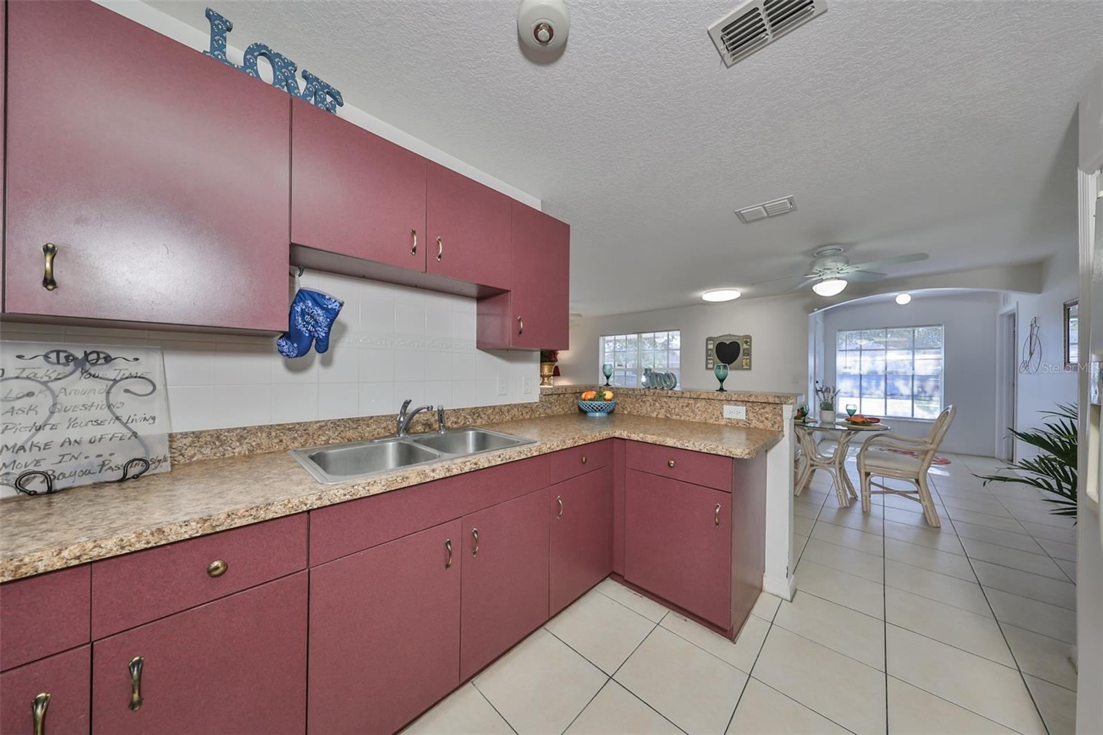 1212 BAYOU PASS DR, RUSKIN, FL, 33570