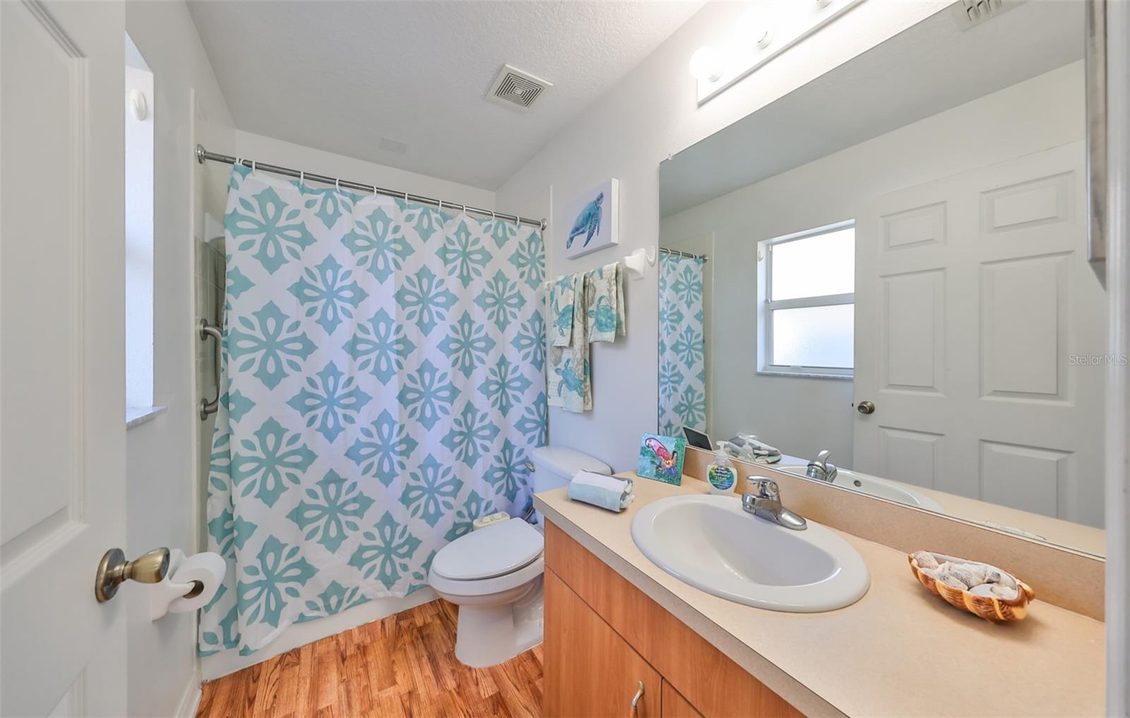 1212 BAYOU PASS DR, RUSKIN, FL, 33570
