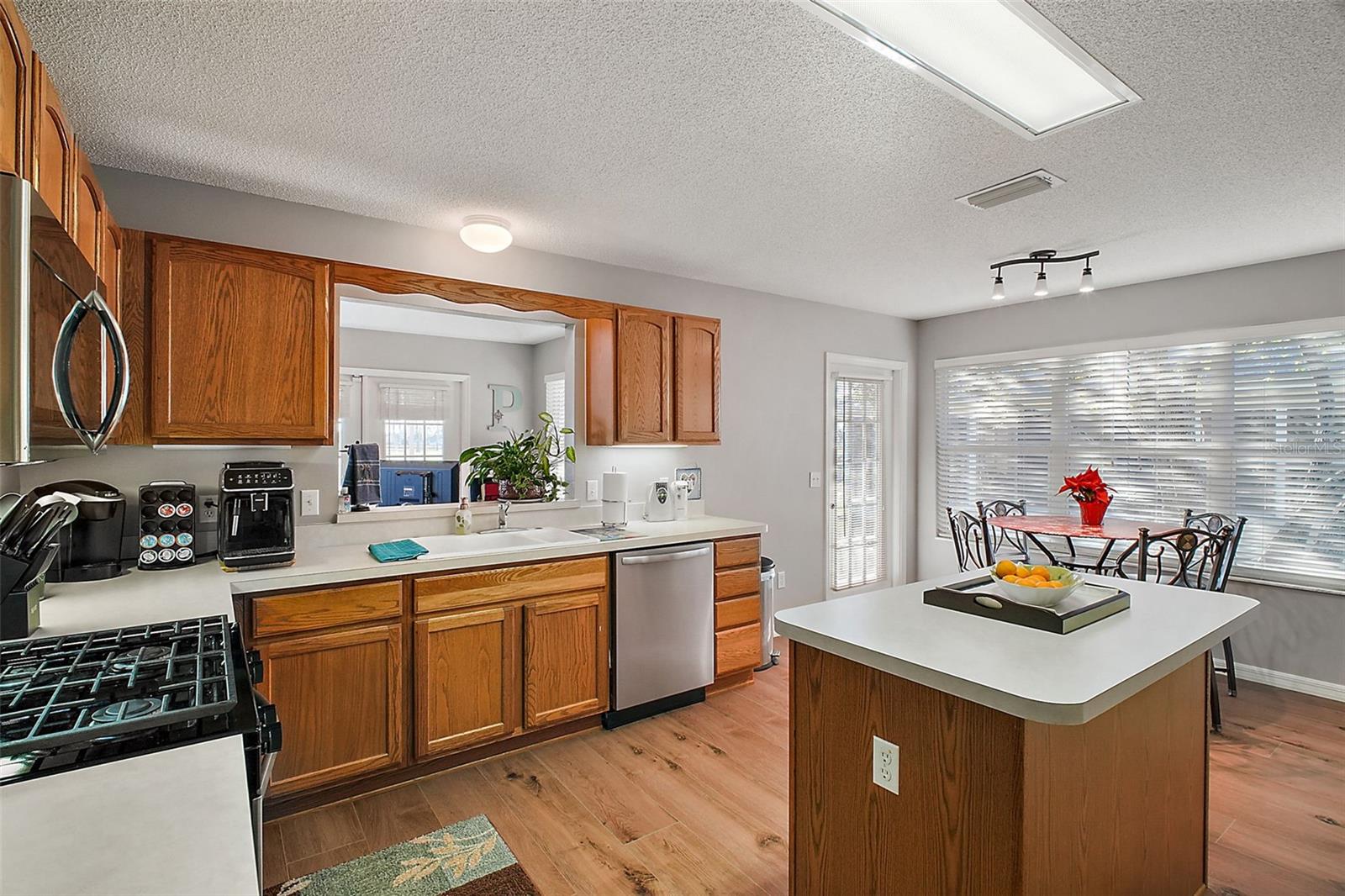 1730 AUGUSTINE DR, THE VILLAGES, FL, 32159