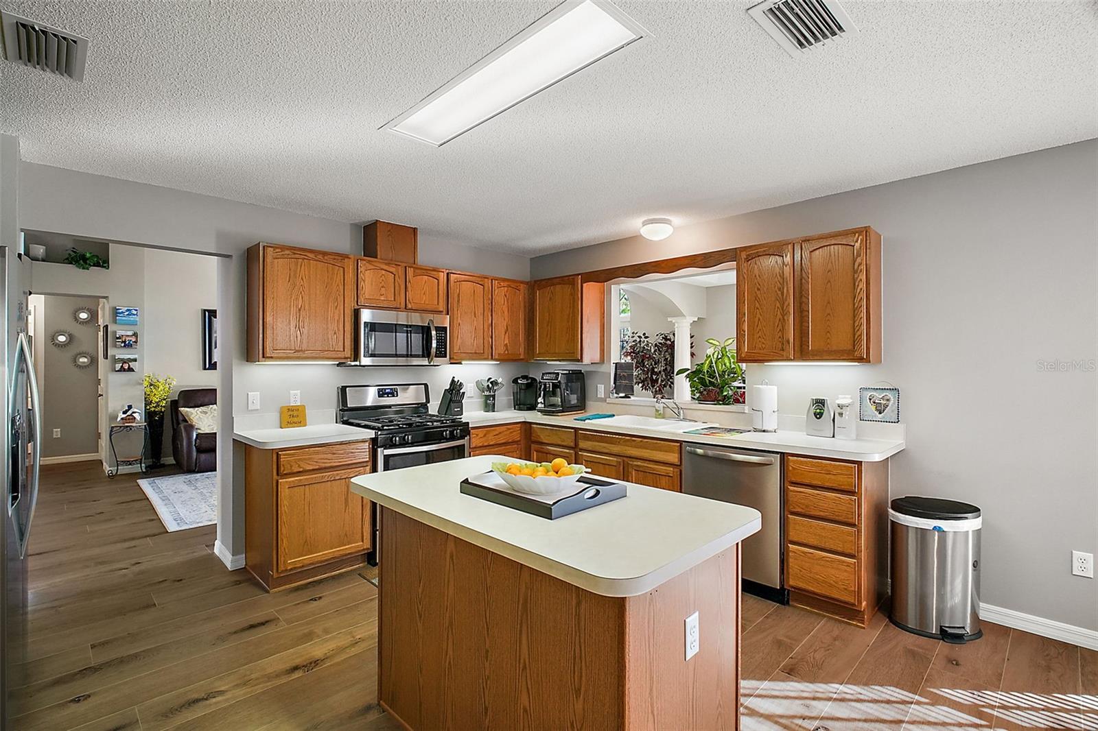 1730 AUGUSTINE DR, THE VILLAGES, FL, 32159