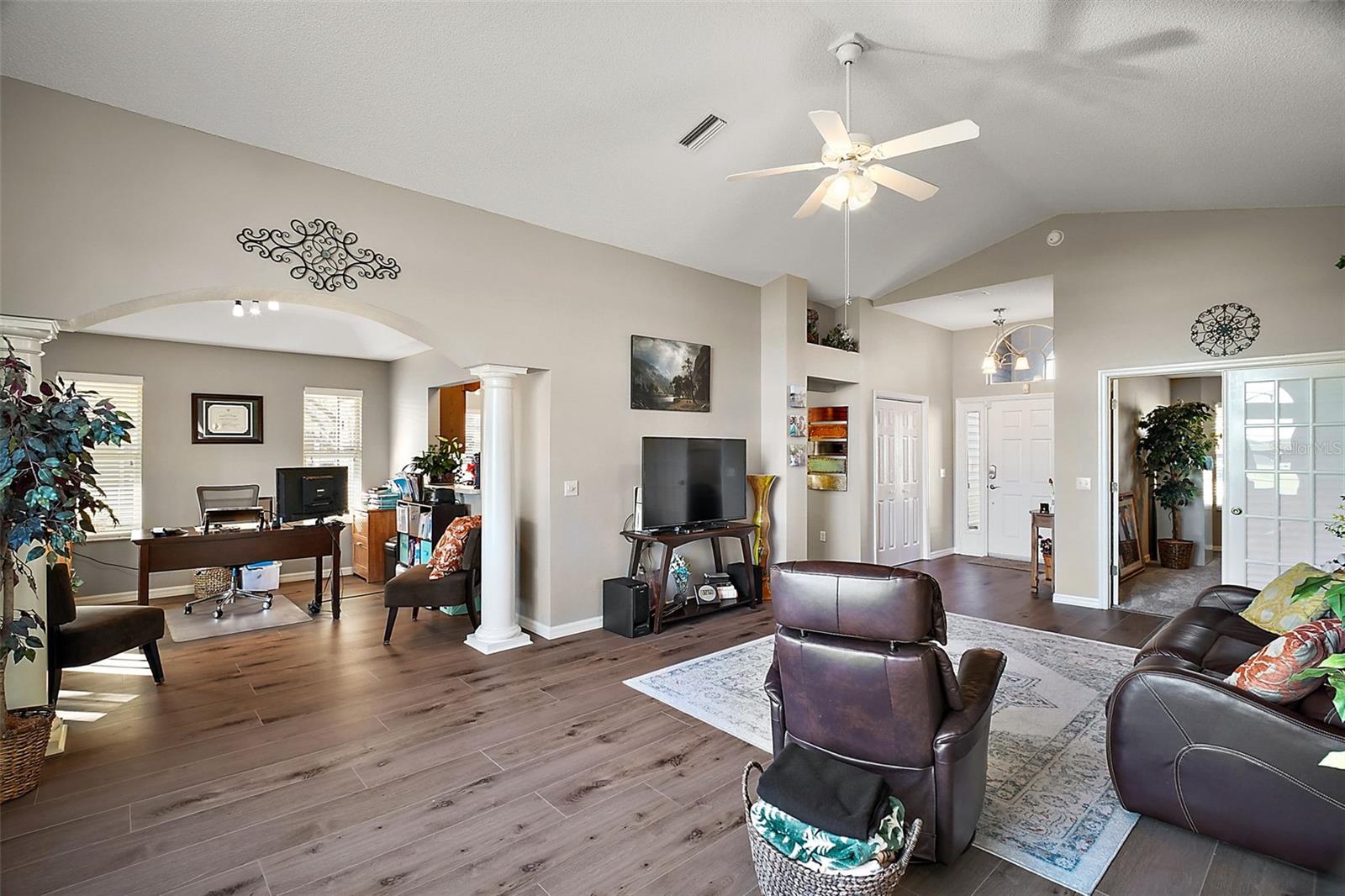 1730 AUGUSTINE DR, THE VILLAGES, FL, 32159