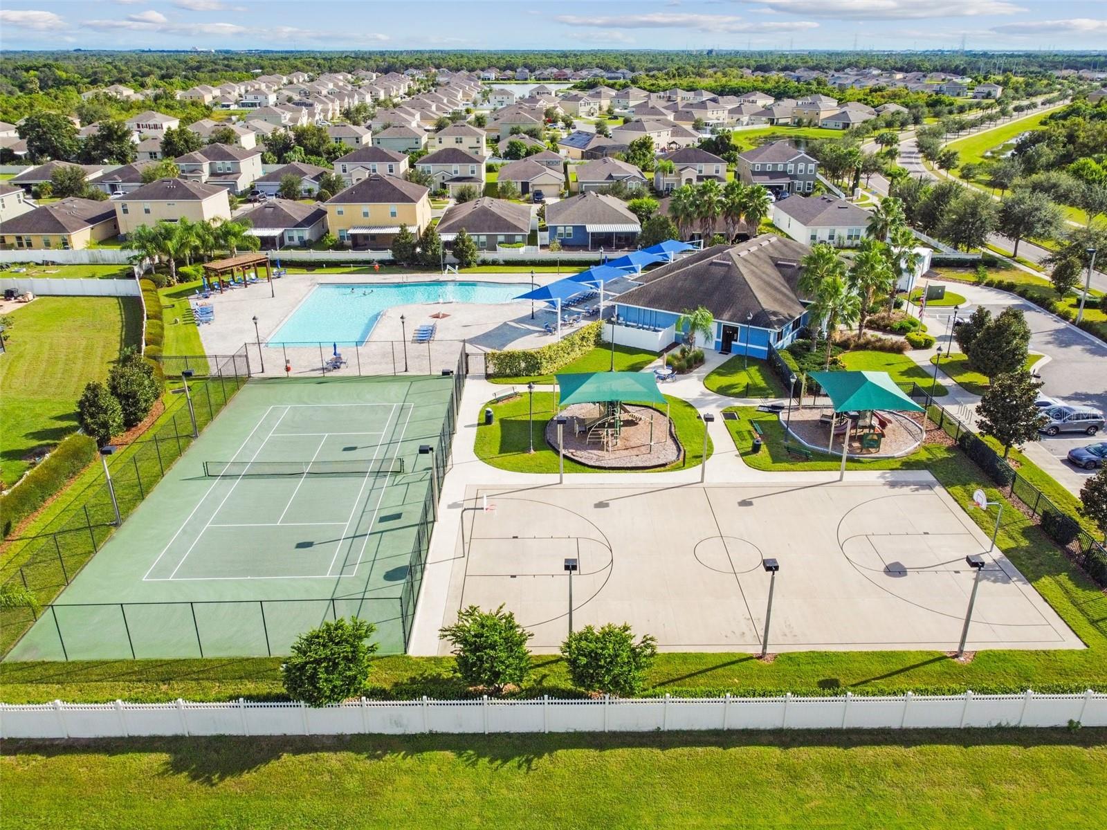 8023 CARRIAGE POINTE DR, GIBSONTON, FL, 33534