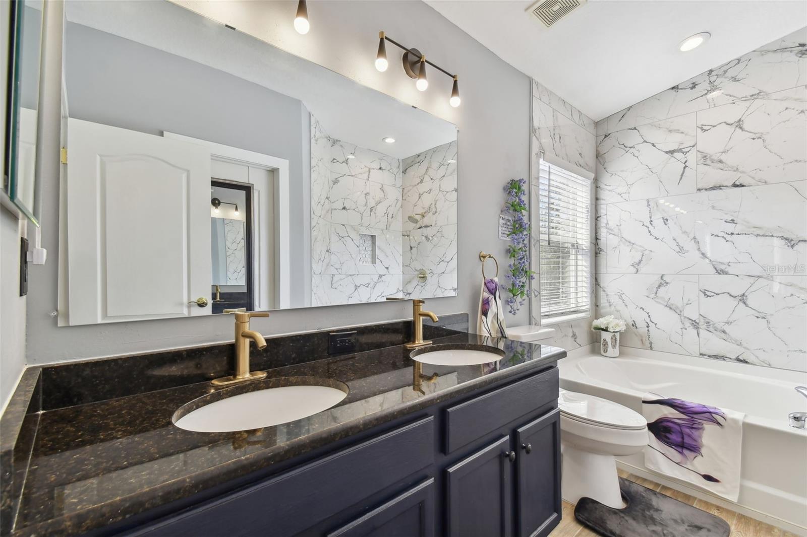 8023 CARRIAGE POINTE DR, GIBSONTON, FL, 33534