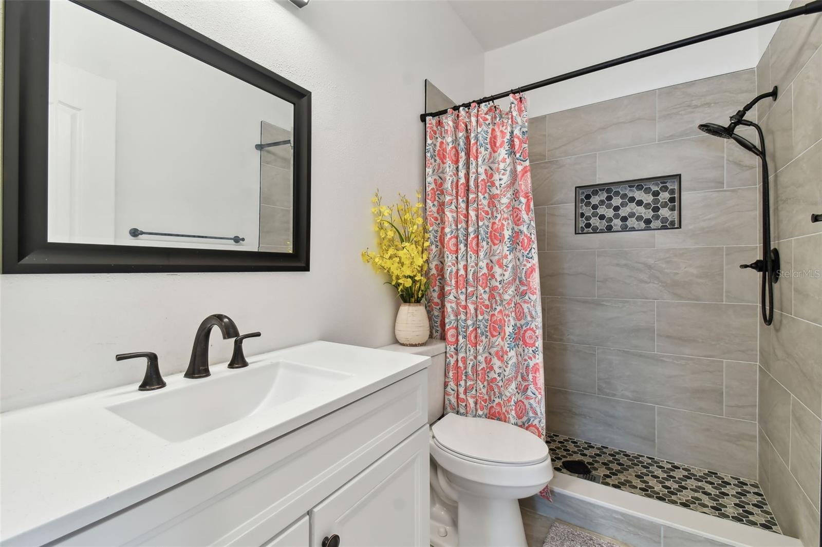8023 CARRIAGE POINTE DR, GIBSONTON, FL, 33534