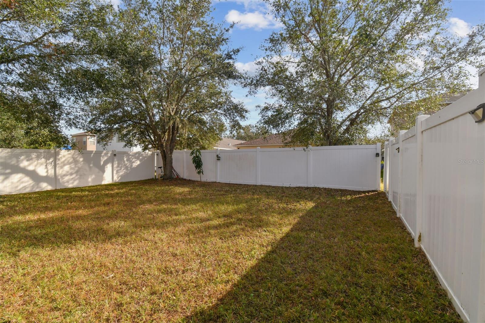 8023 CARRIAGE POINTE DR, GIBSONTON, FL, 33534