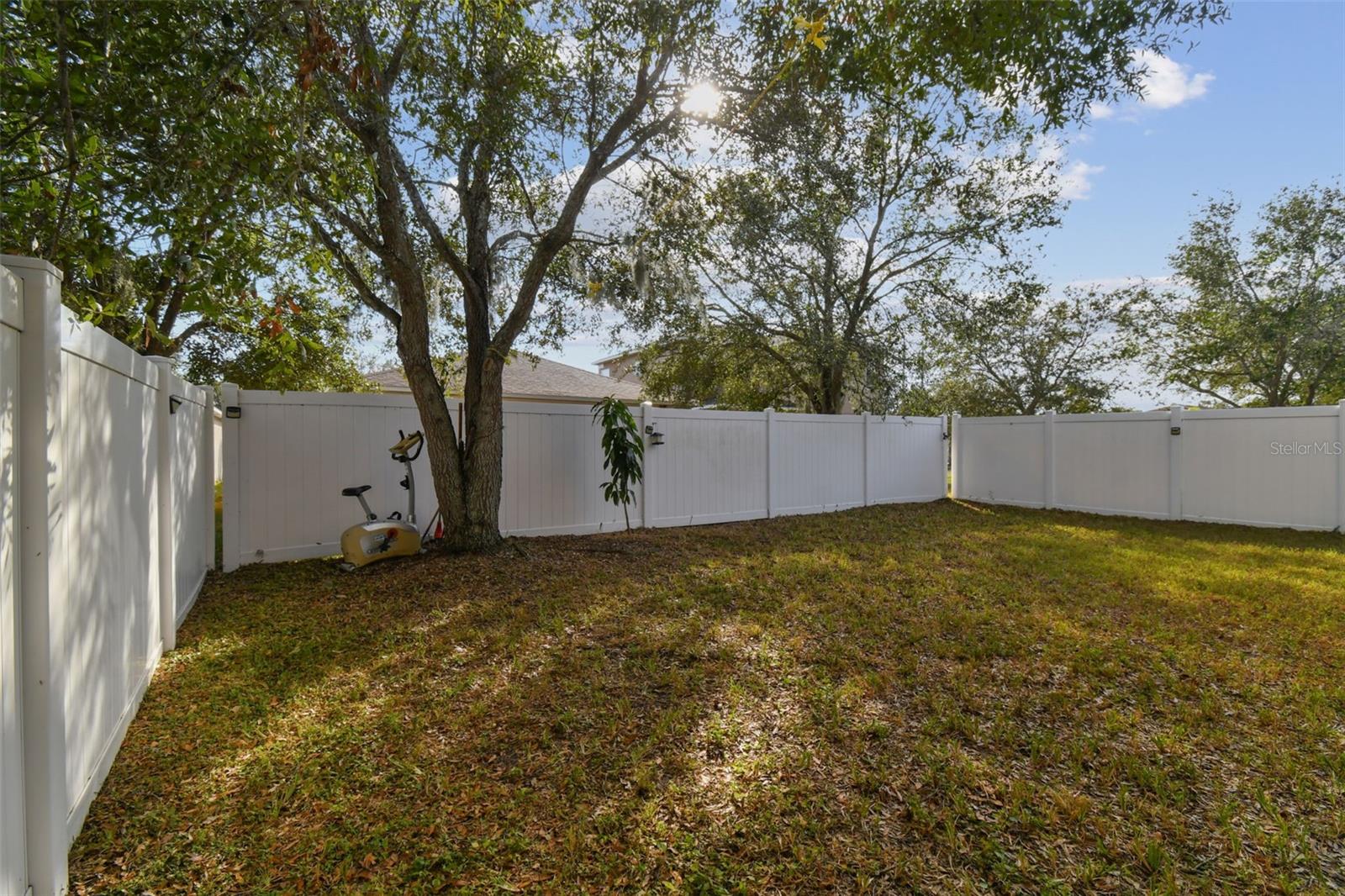 8023 CARRIAGE POINTE DR, GIBSONTON, FL, 33534