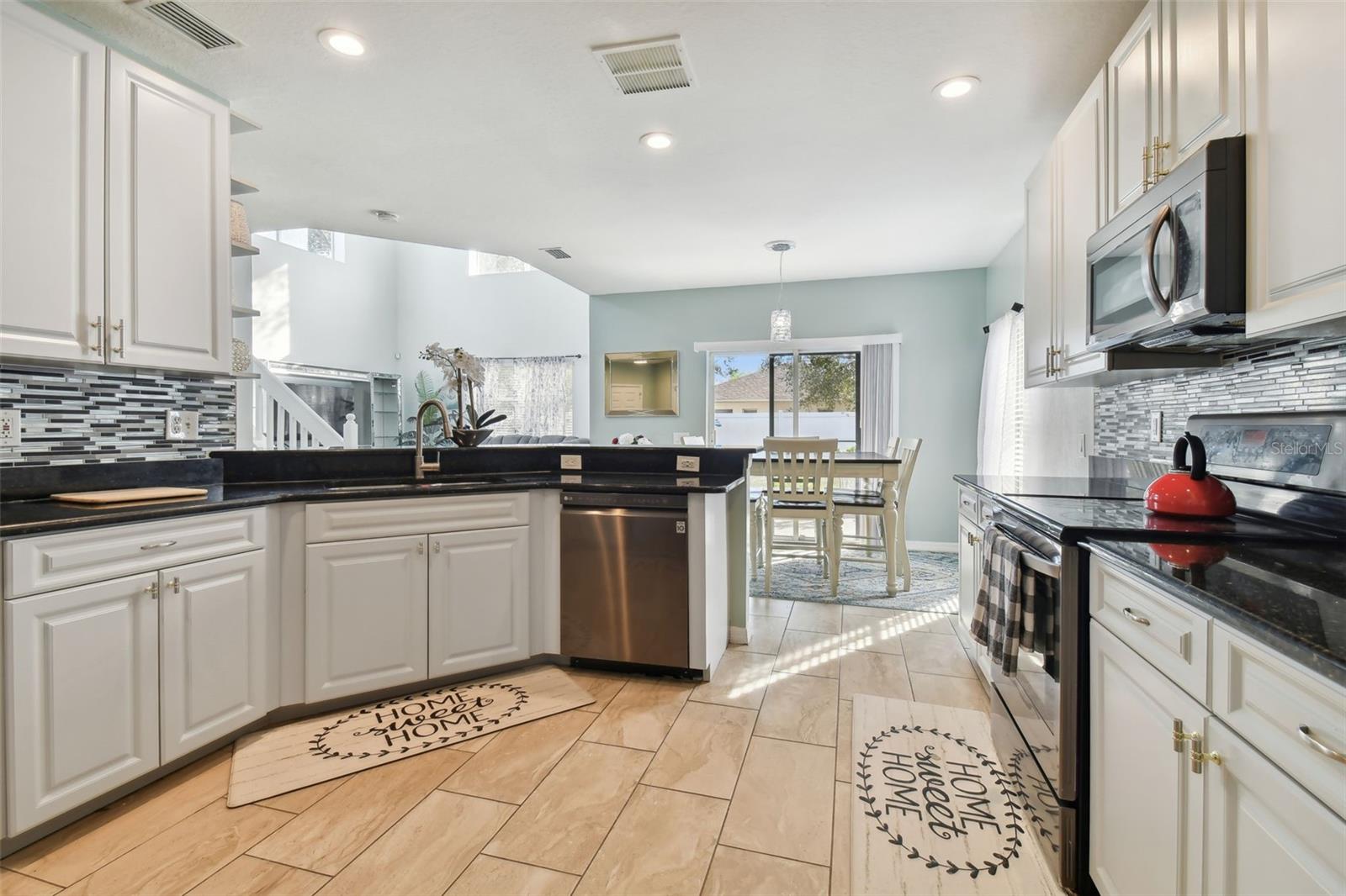8023 CARRIAGE POINTE DR, GIBSONTON, FL, 33534