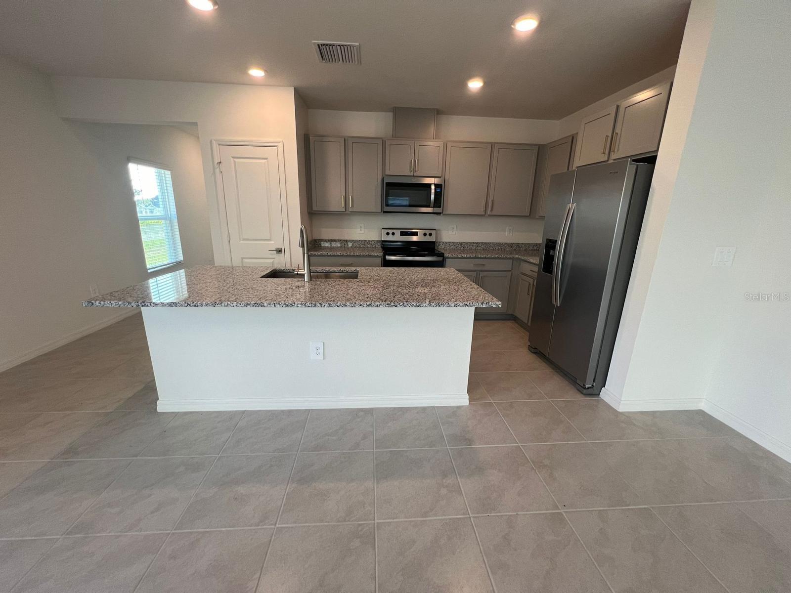 9484 WESTSIDE HILLS DR, DAVENPORT, FL, 33896