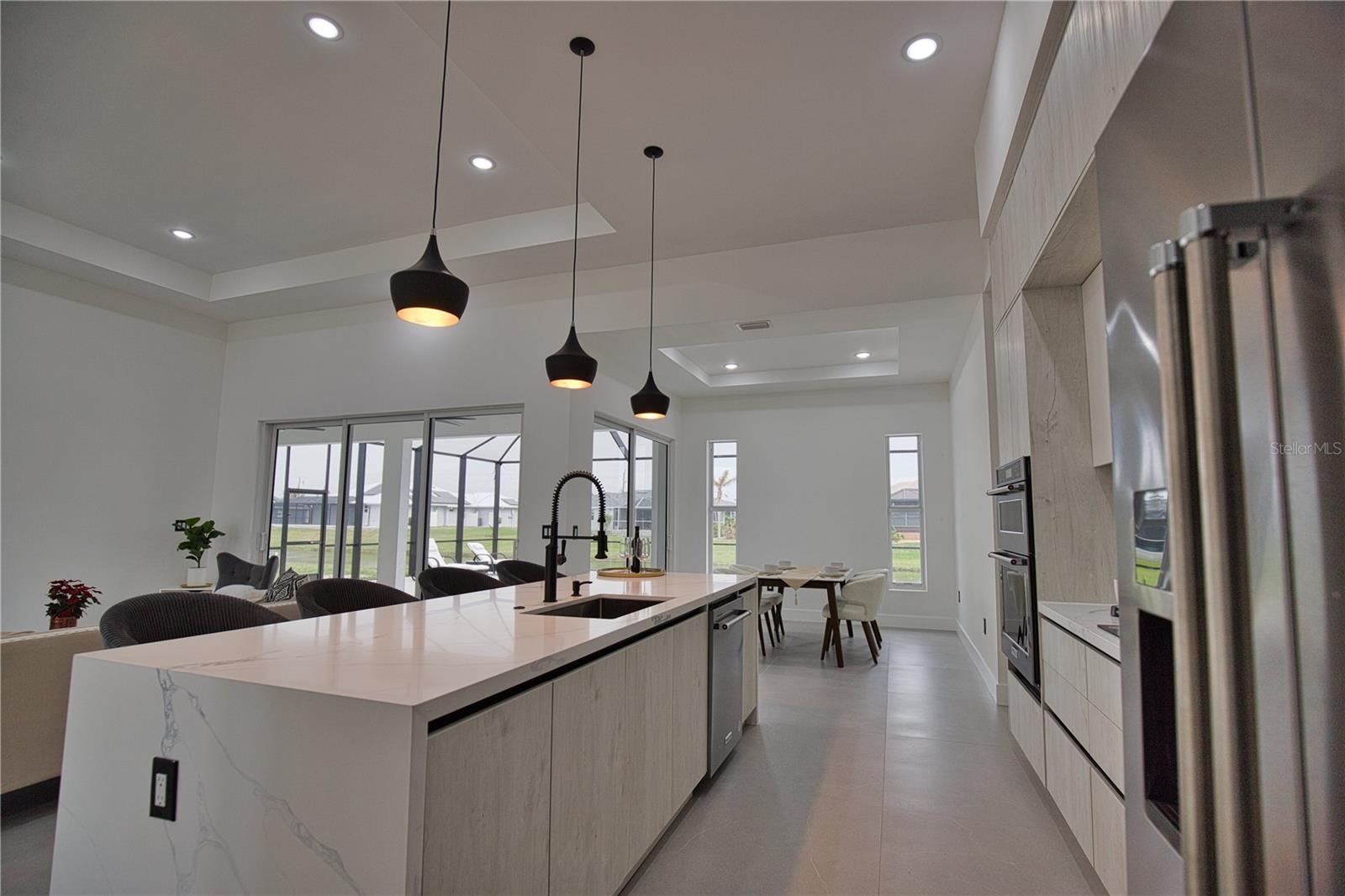 230 W PINE VALLEY LN, ROTONDA WEST, FL, 33947