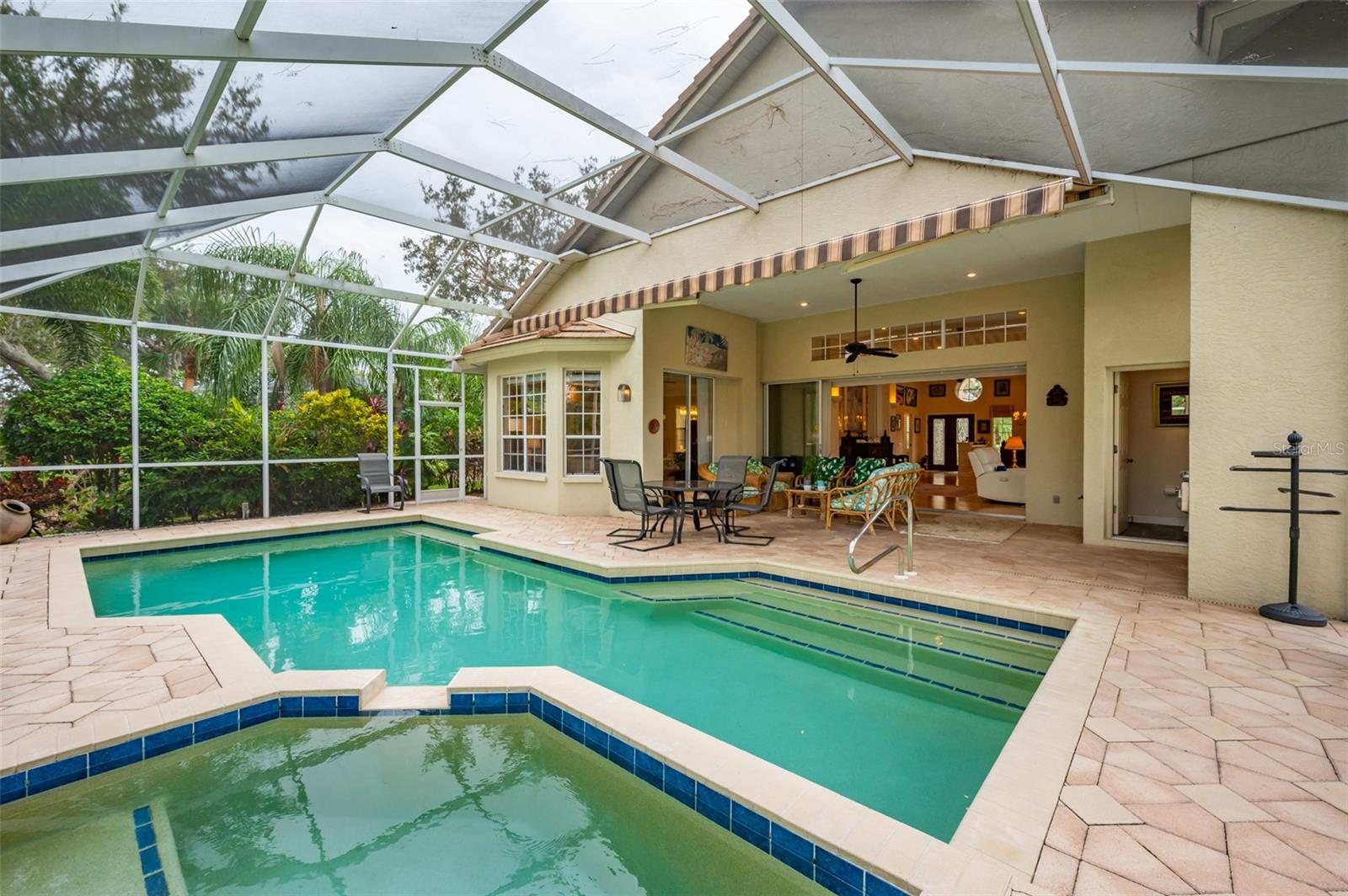 7117 VICTORIA CIRCLE, UNIVERSITY PARK, FL, 34201
