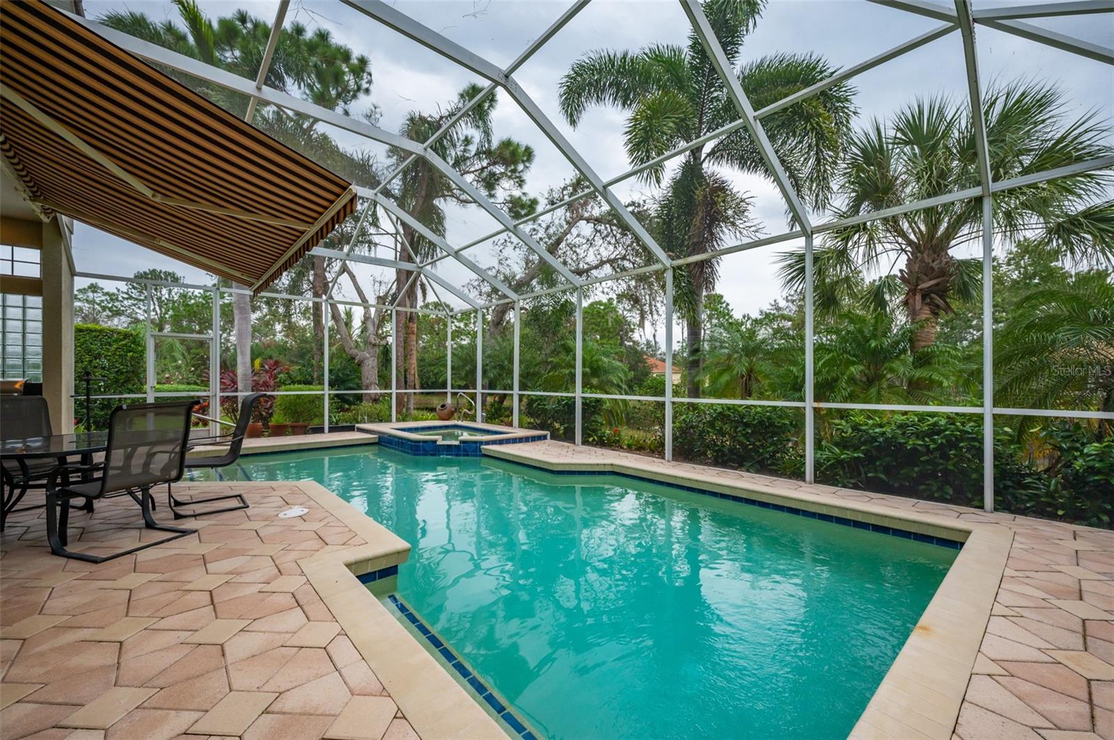 7117 VICTORIA CIRCLE, UNIVERSITY PARK, FL, 34201