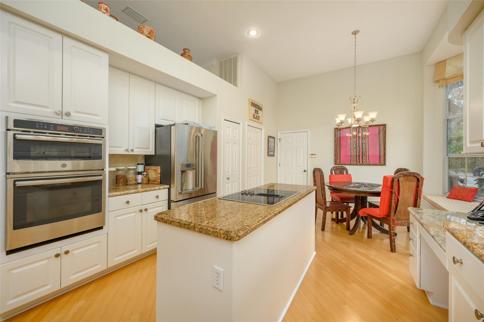 7117 VICTORIA CIRCLE, UNIVERSITY PARK, FL, 34201