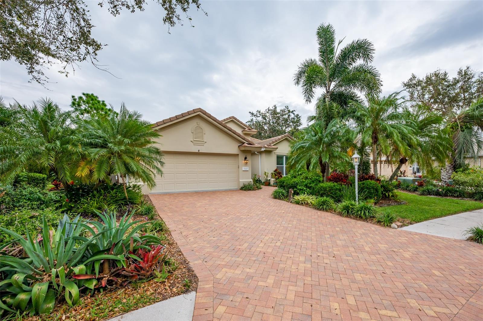 7117 VICTORIA CIRCLE, UNIVERSITY PARK, FL, 34201