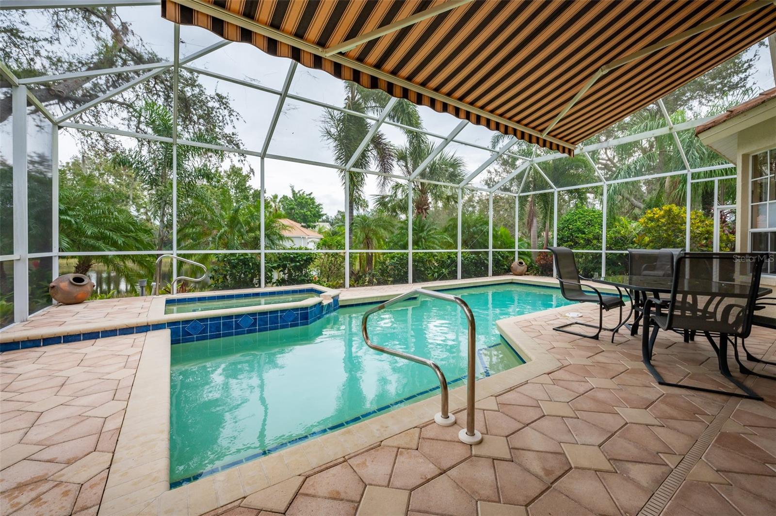 7117 VICTORIA CIRCLE, UNIVERSITY PARK, FL, 34201