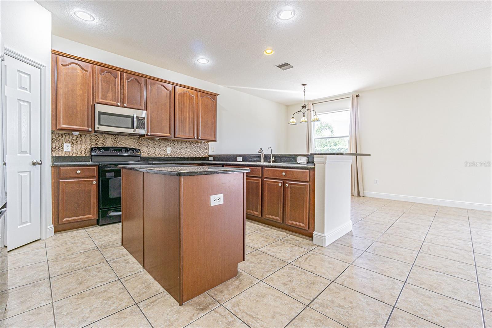 5709 WHITE TRILLIUM LOOP, LAND O LAKES, FL, 34639