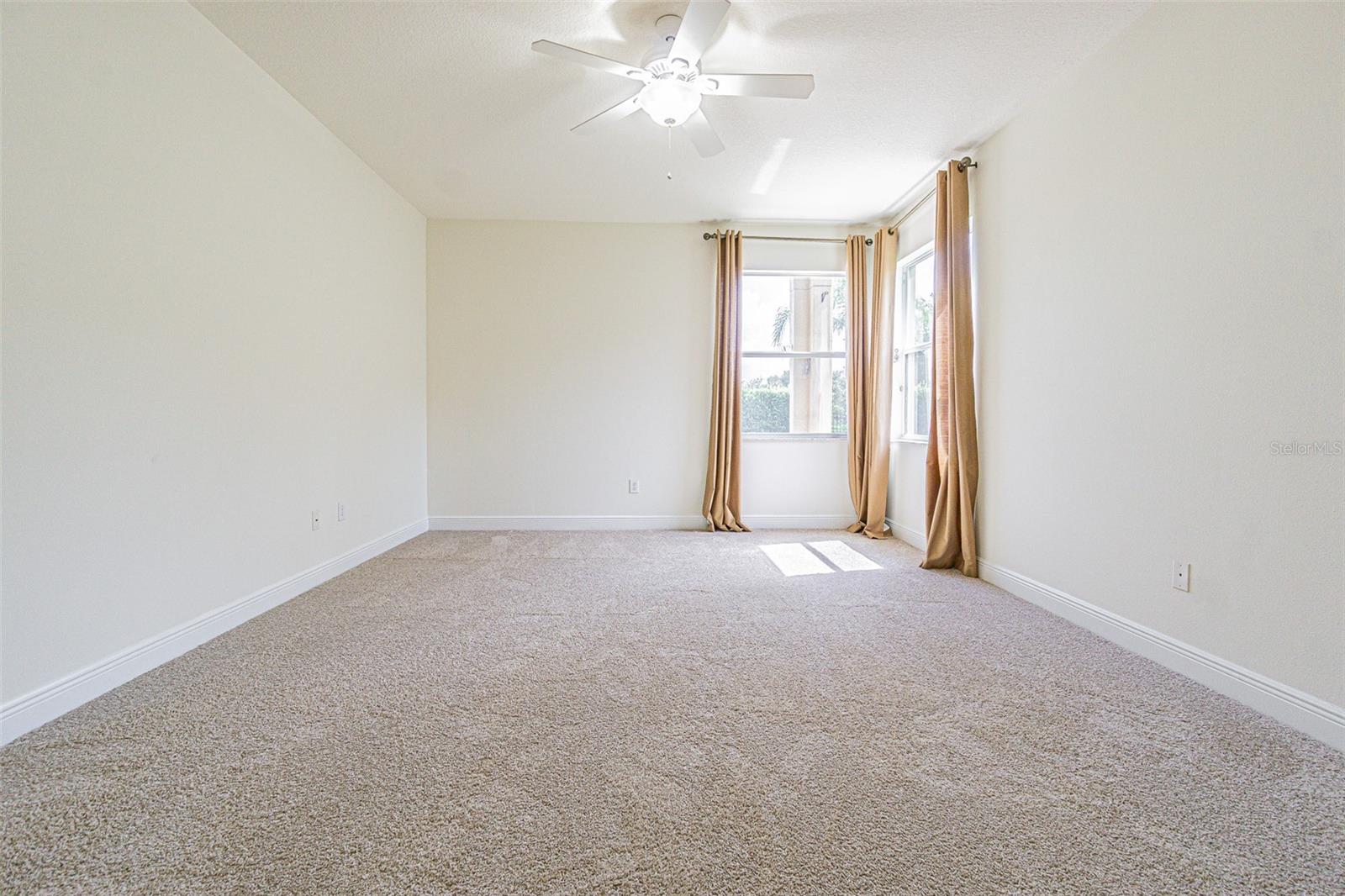 5709 WHITE TRILLIUM LOOP, LAND O LAKES, FL, 34639