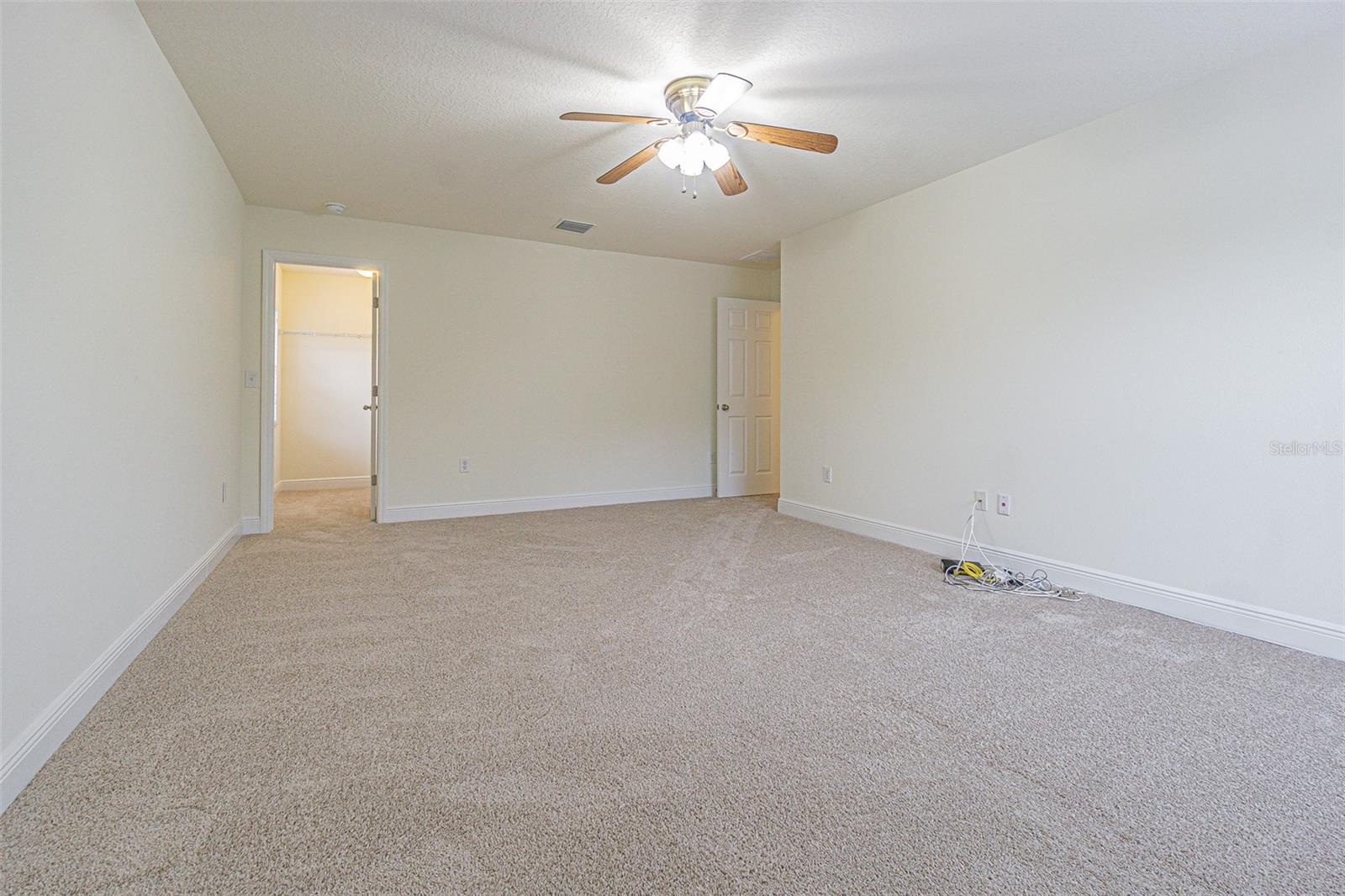 5709 WHITE TRILLIUM LOOP, LAND O LAKES, FL, 34639