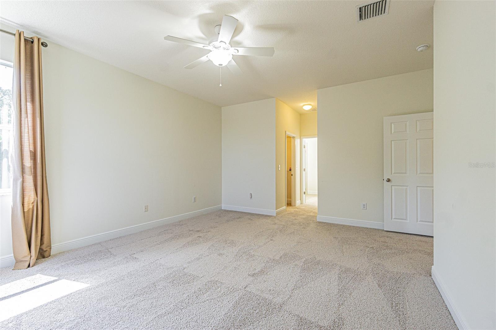 5709 WHITE TRILLIUM LOOP, LAND O LAKES, FL, 34639