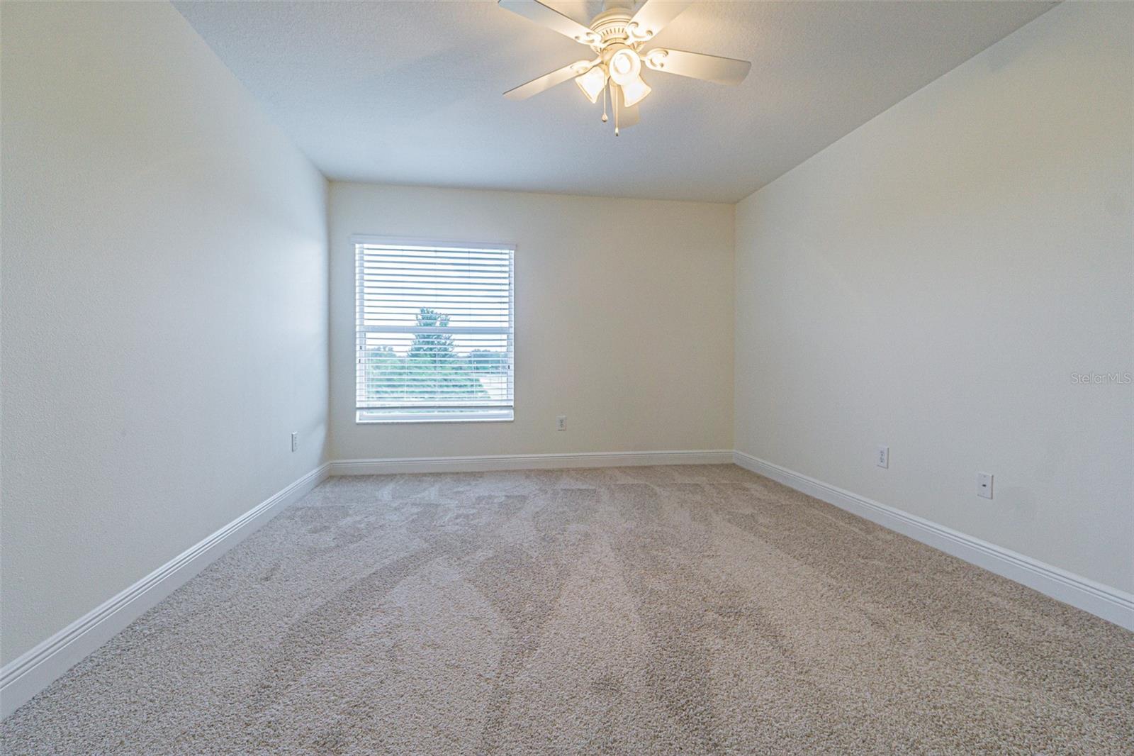 5709 WHITE TRILLIUM LOOP, LAND O LAKES, FL, 34639