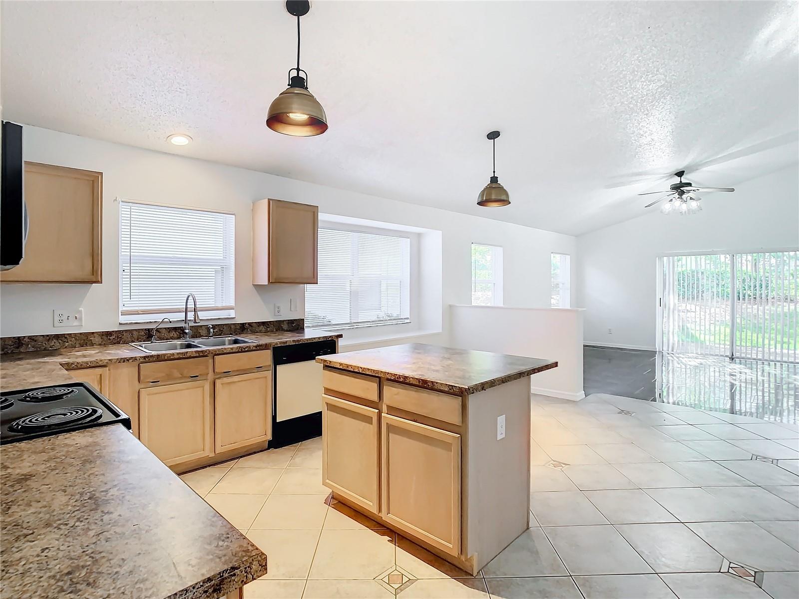 12624 MARIBOU CIR, ORLANDO, FL, 32828