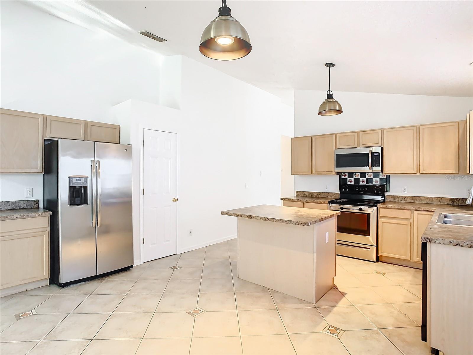 12624 MARIBOU CIR, ORLANDO, FL, 32828