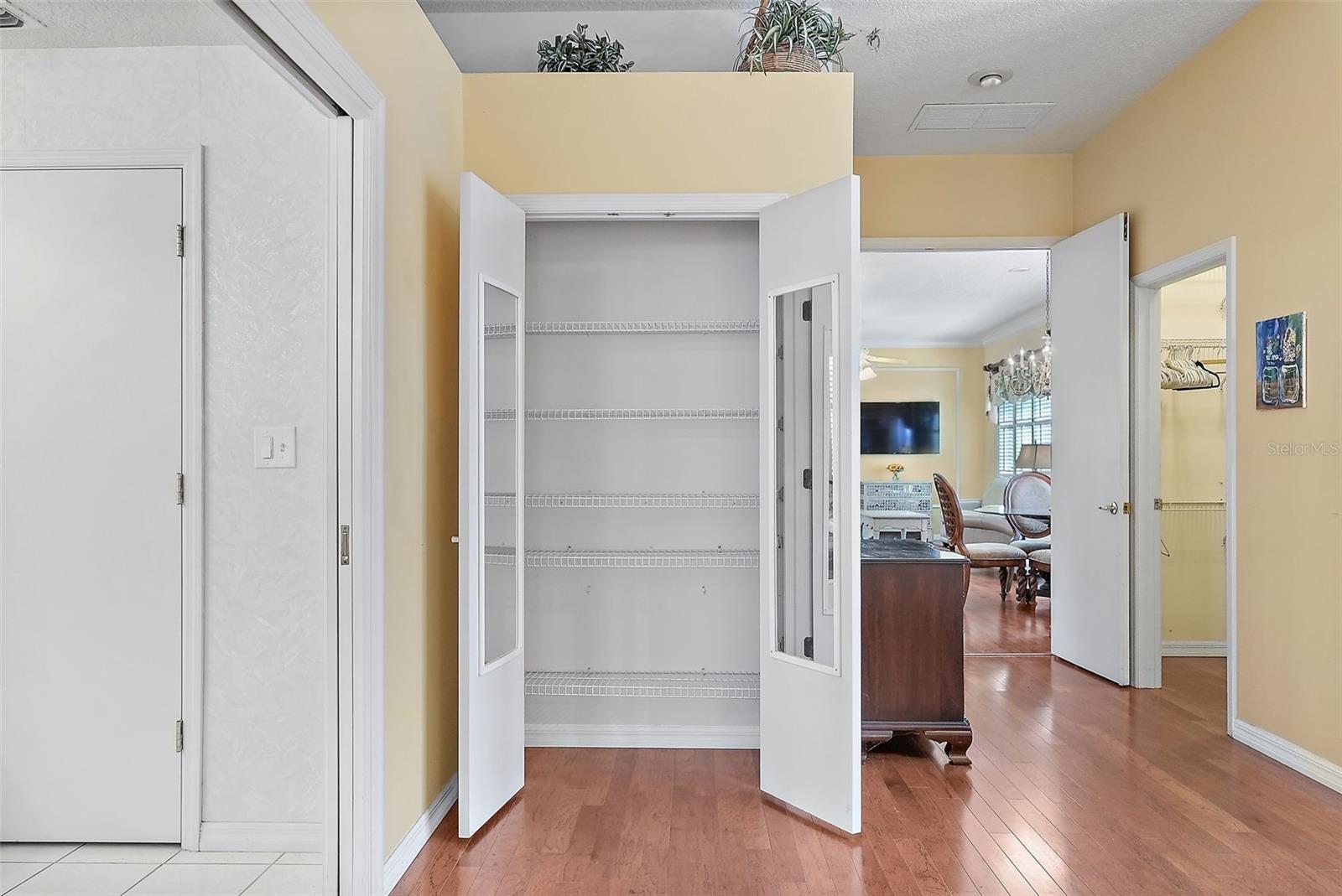 705 LOMA LINDA CT, BRANDON, FL, 33511