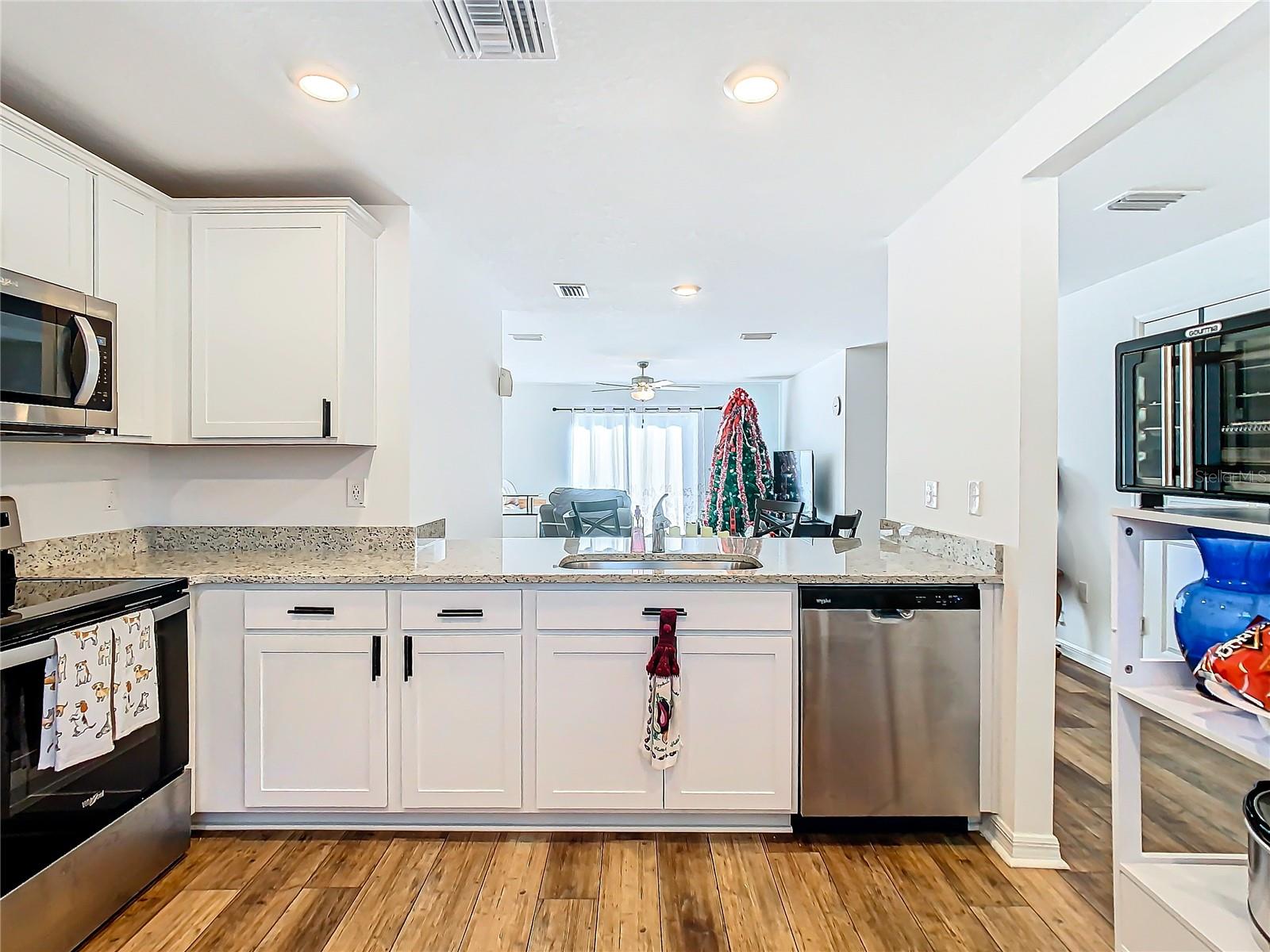 11380 OLD SQUAW AVE, WEEKI WACHEE, FL, 34614
