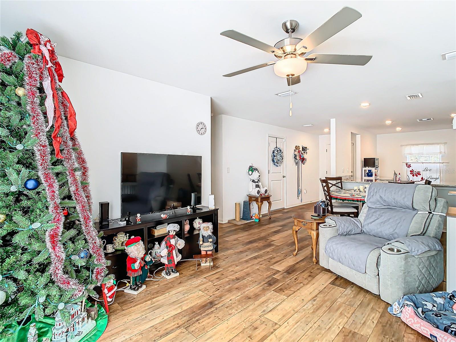 11380 OLD SQUAW AVE, WEEKI WACHEE, FL, 34614