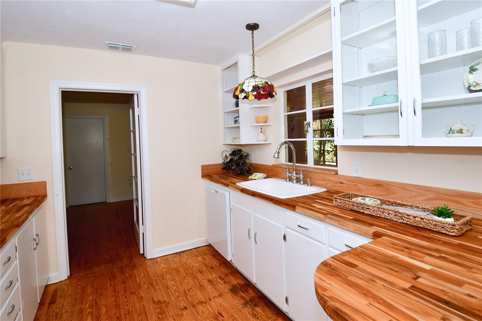 160 BAYSHORE DR, TERRA CEIA, FL, 34250