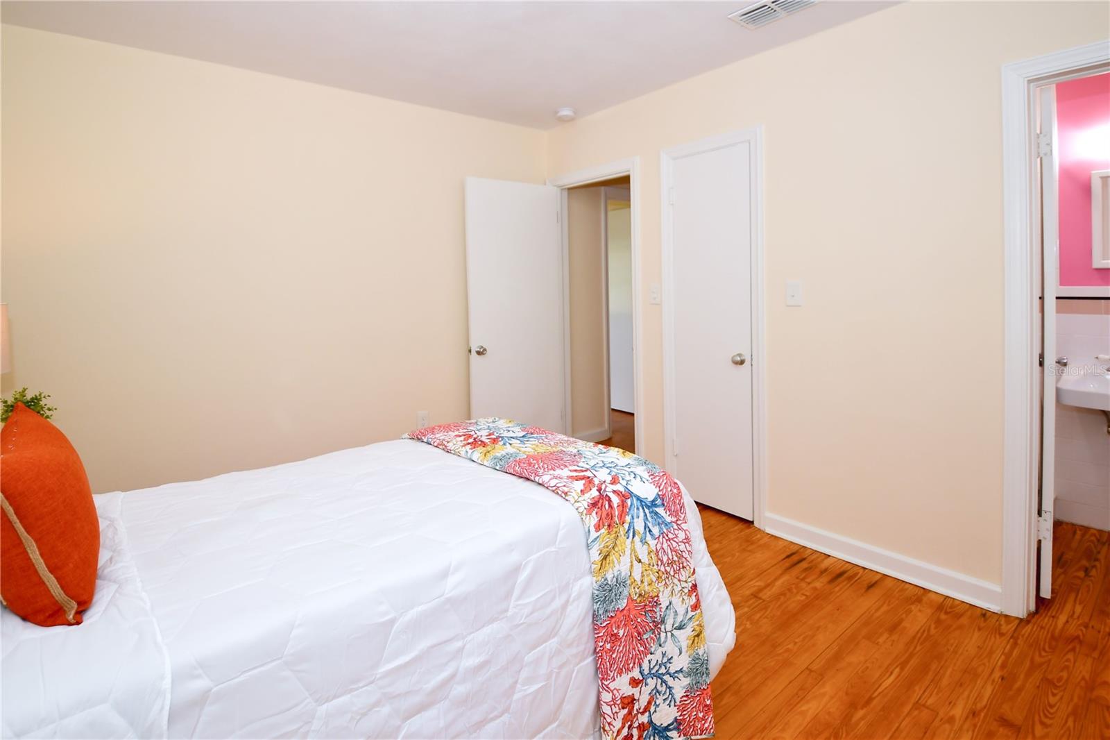 160 BAYSHORE DR, TERRA CEIA, FL, 34250
